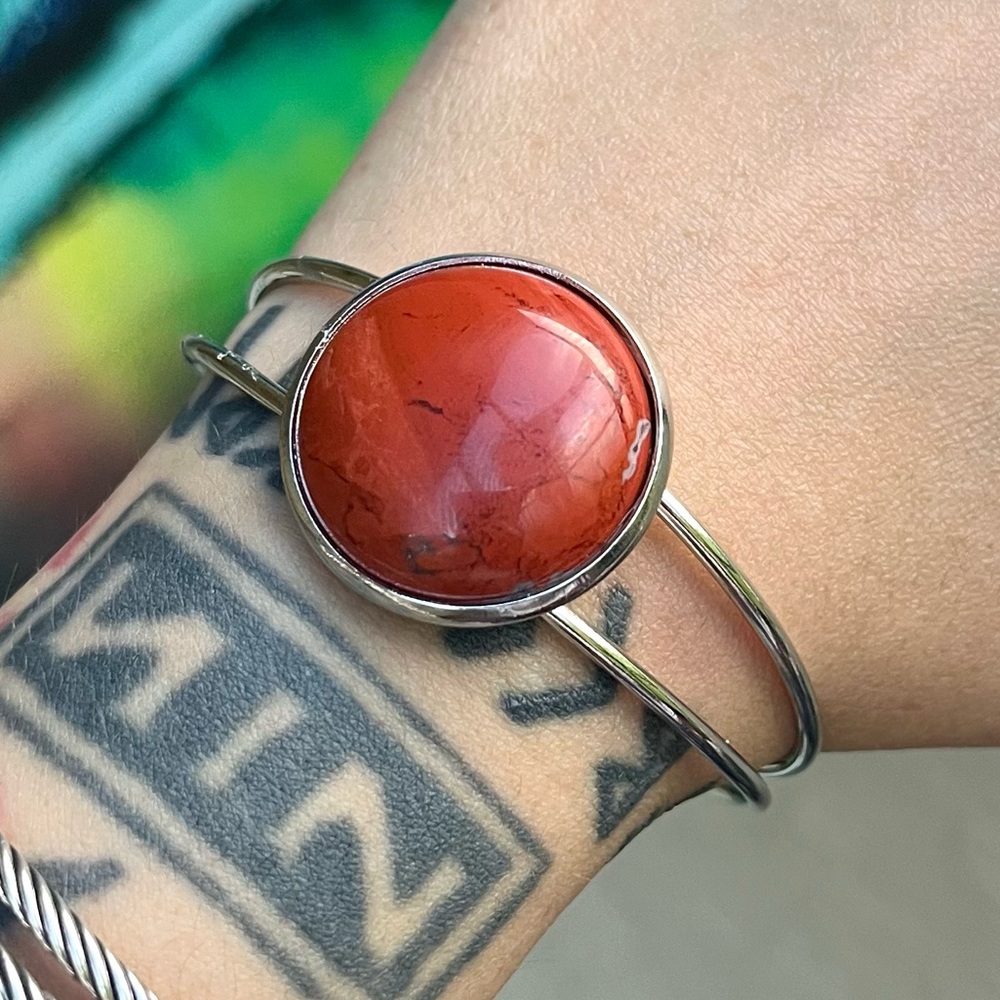 π΄ SALE ! red dot items are 2 for $25 . Bundle more than 3 and its $10 each π - Picture 9 of 12